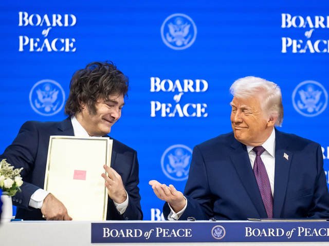 Javier Milei en Davos, EN VIVO: el Presidente firmó el documento fundador del Consejo de la Paz, elogió la actuación de Trump en Venezuela y defendió el comercio con China