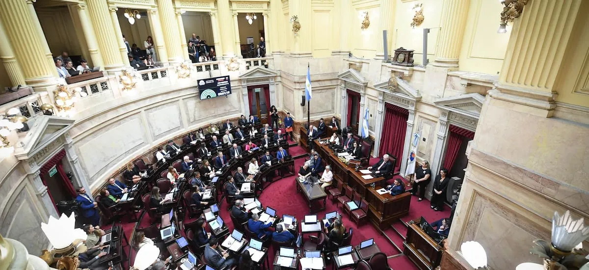 Cruces en el Senado por la causa Libra, los viajes de Adorni y una acusación a Crexell: “Va a deslomarse a...”