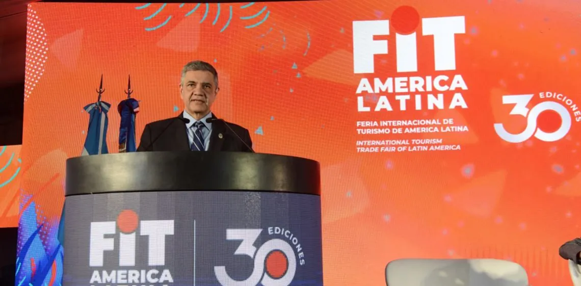 Macri abrió la Feria Internacional de Turismo: hoteles, restaurantes y librerías no pagarán ABL el primer seme...