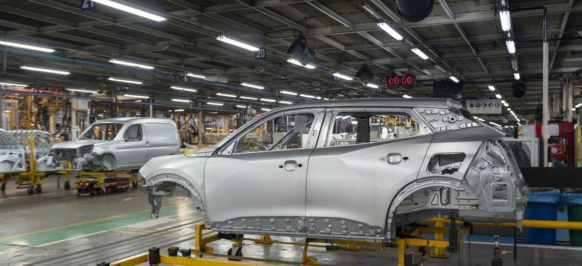 La producción de autos en la Argentina volvió a caer más del 30% en febrero