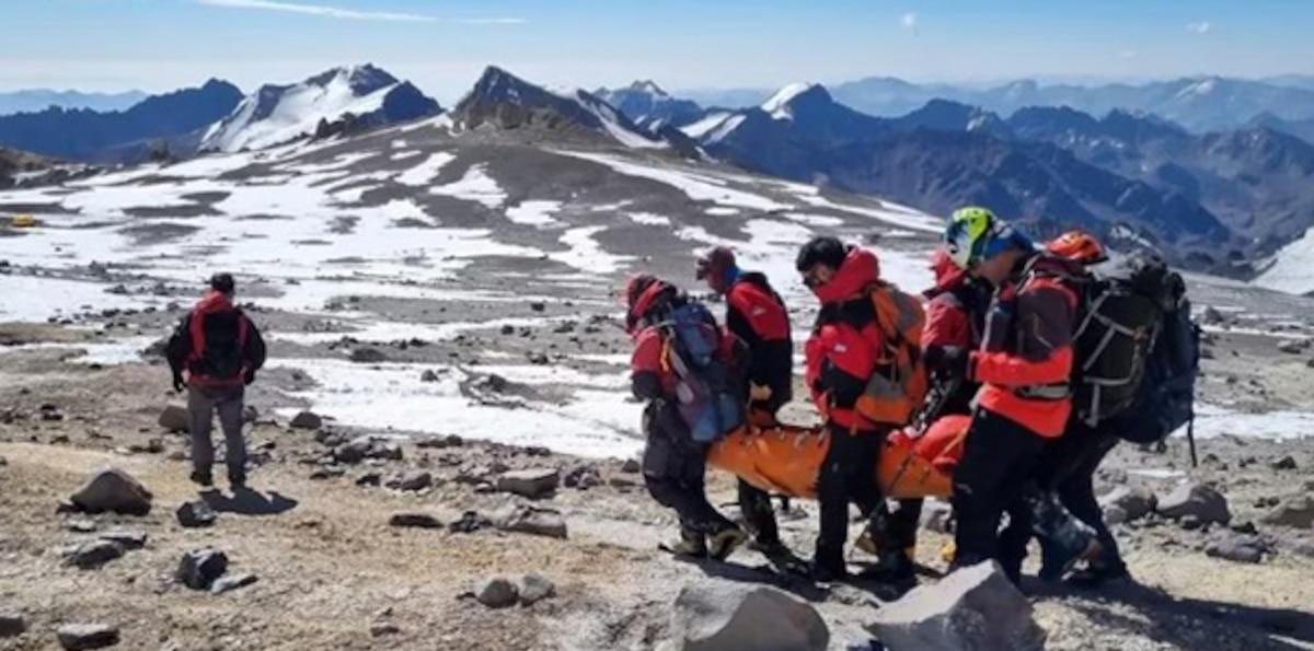 El cambio del perfil de los turistas que suben al Aconcagua y una trampa mortal en la altura