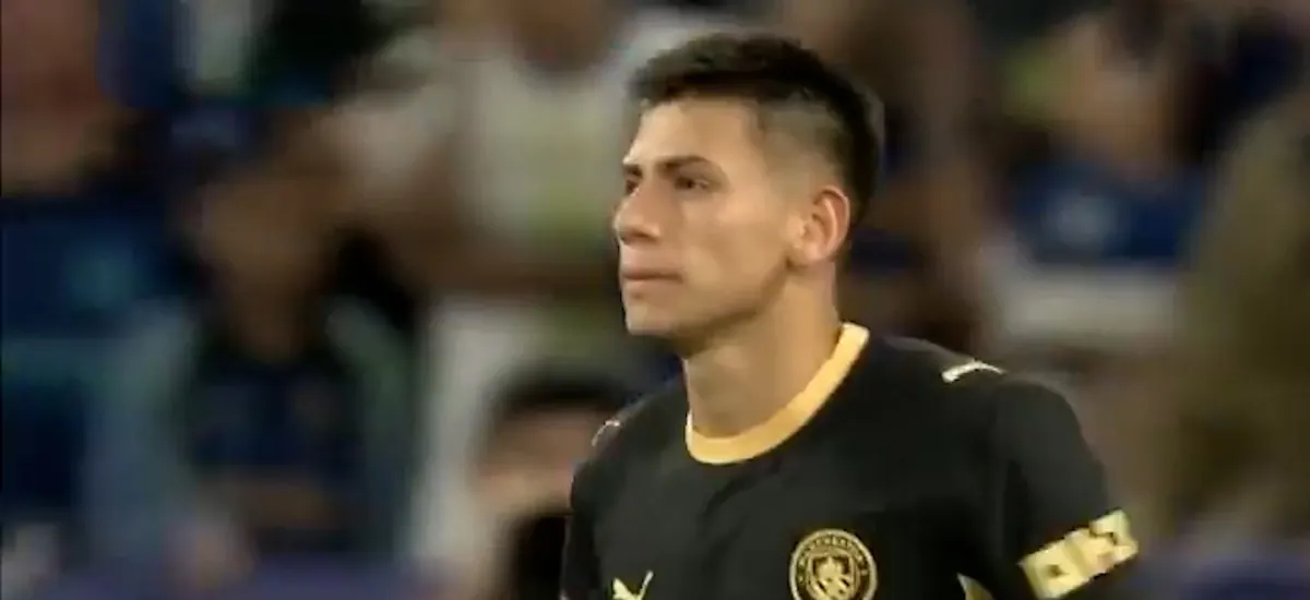 Diablito Echeverri viajó a la gira del Manchester City para ser analizado por Maresca: picó un penal contra Inter de Italia