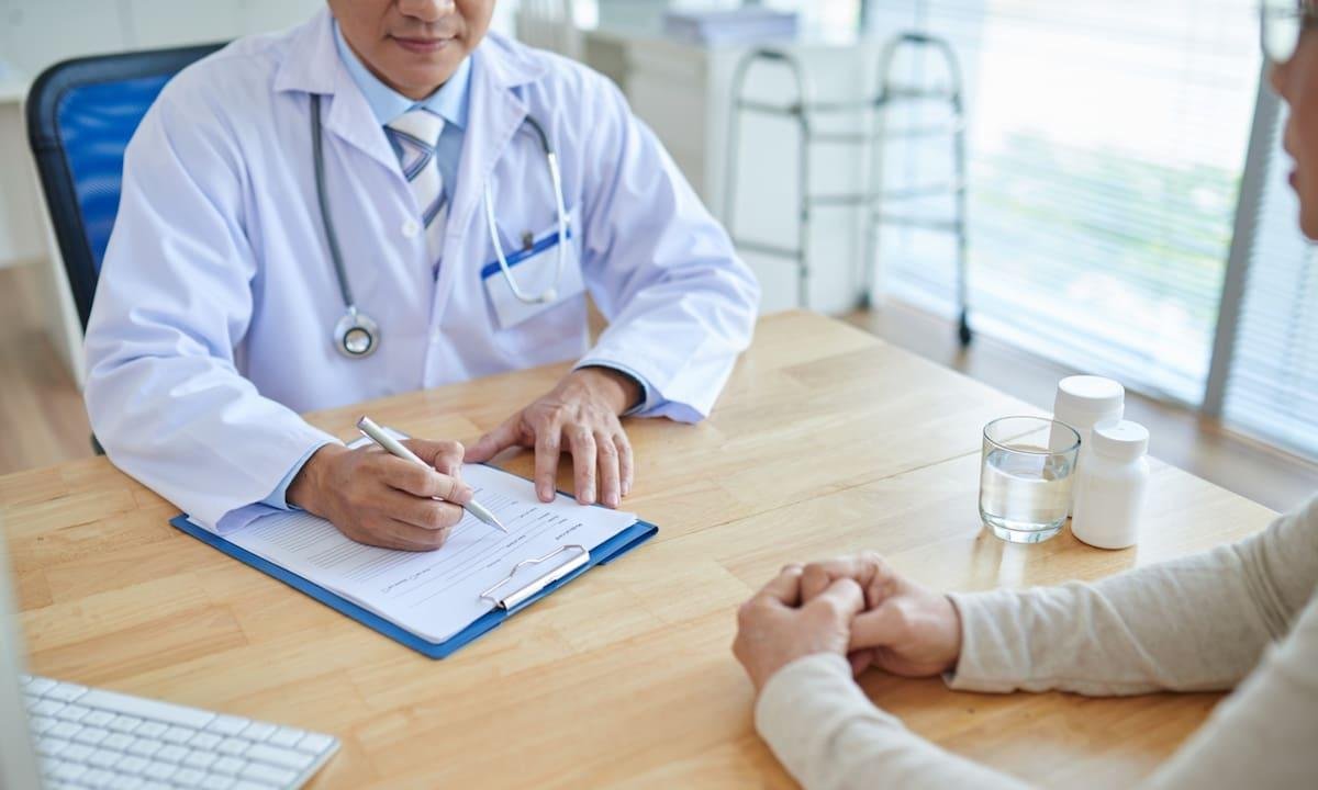 El proyecto de ley de California que podría restaurar la cobertura de Medi-Cal para inmigrantes indocumentados