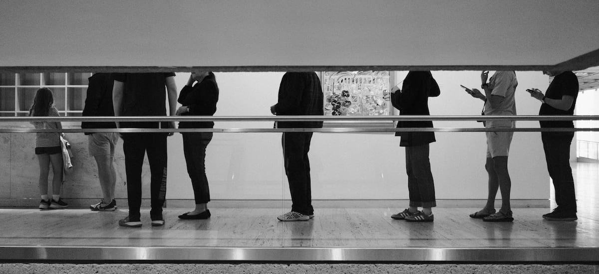 El problema de la IA del que casi nadie habla y le pega al talón de Aquiles del capitalismo