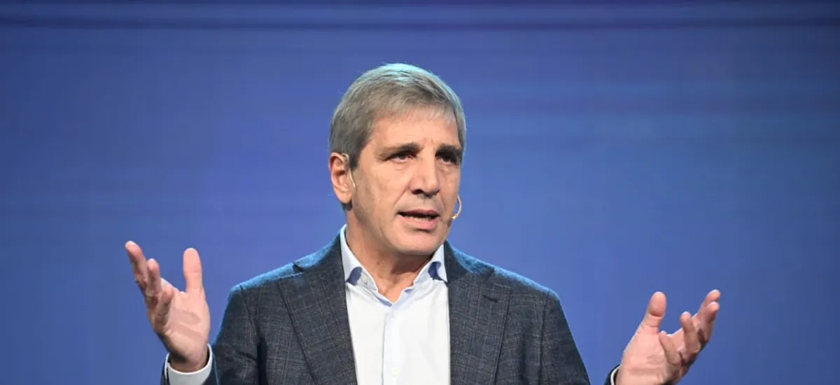 Caputo defendió la reforma de la Carta Orgánica del Banco Central: “Viene a darle un mazazo a la inflación”