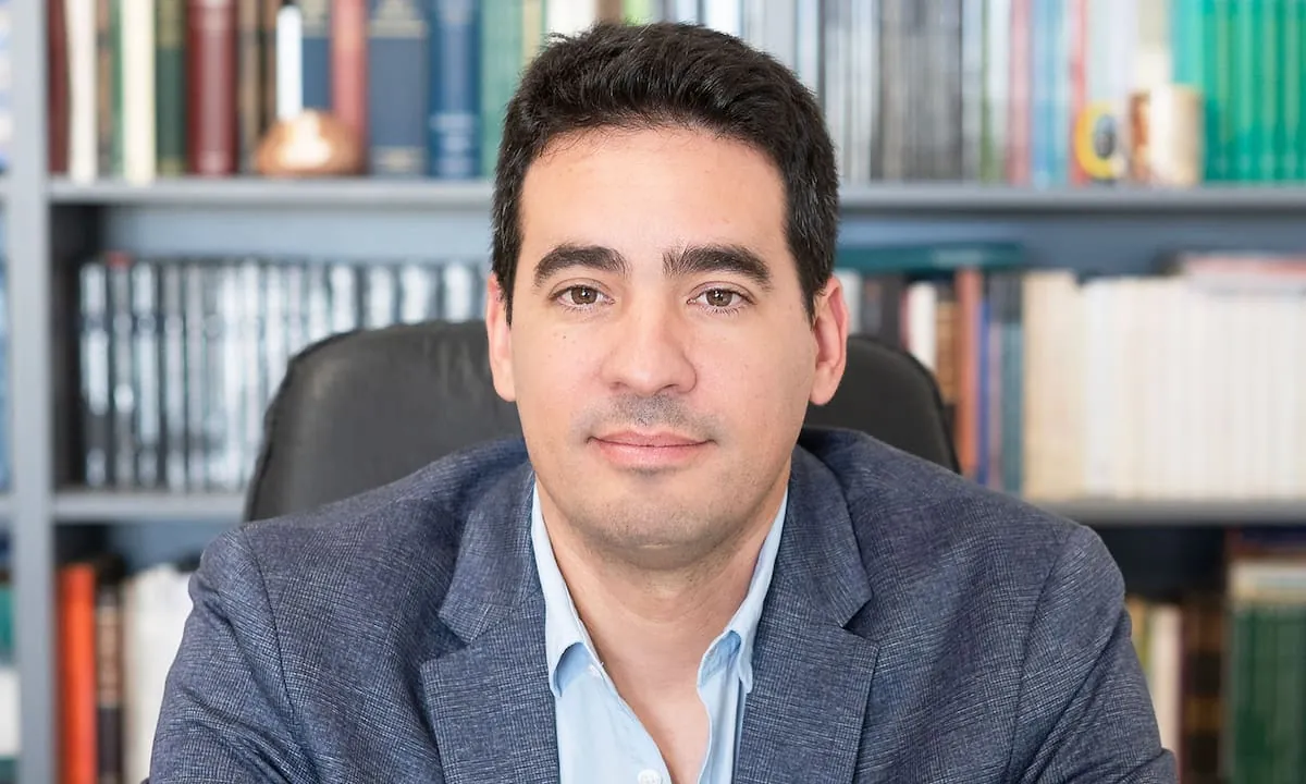 Manuel Adorni, sobre Adrián Ravier, el nuevo vocero presidencial: “Serás la voz de quién está haciendo grande a la Argentina nuevamente”