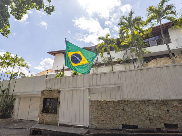 Escala la tensión entre Lula y Milei: Brasil deja la embajada argentina en Venezuela y la manejará Italia