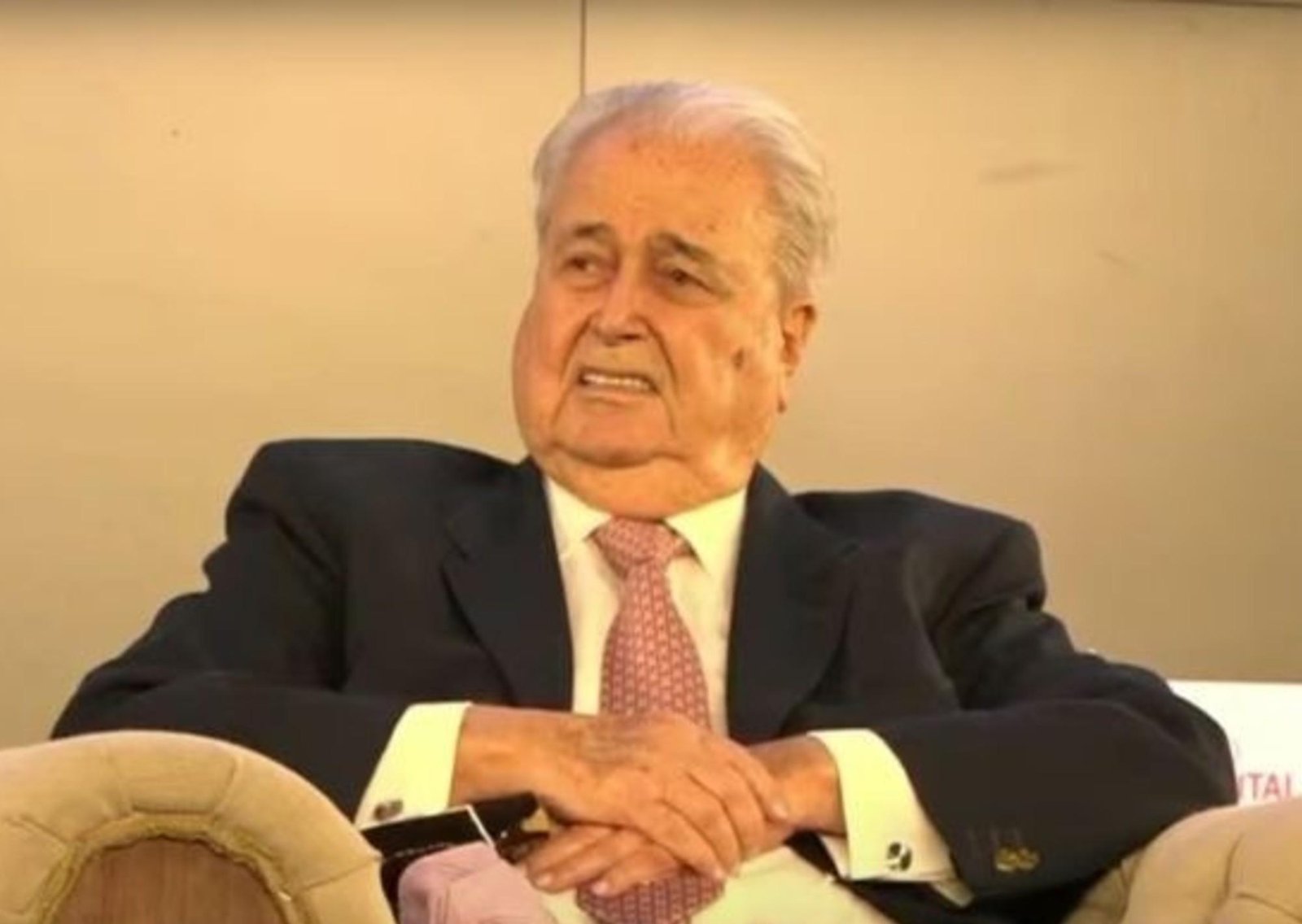 Murió Alfredo Davicce, histórico expresidente de River que festejó nueve títulos con el club y fue rey de América en los años noventa