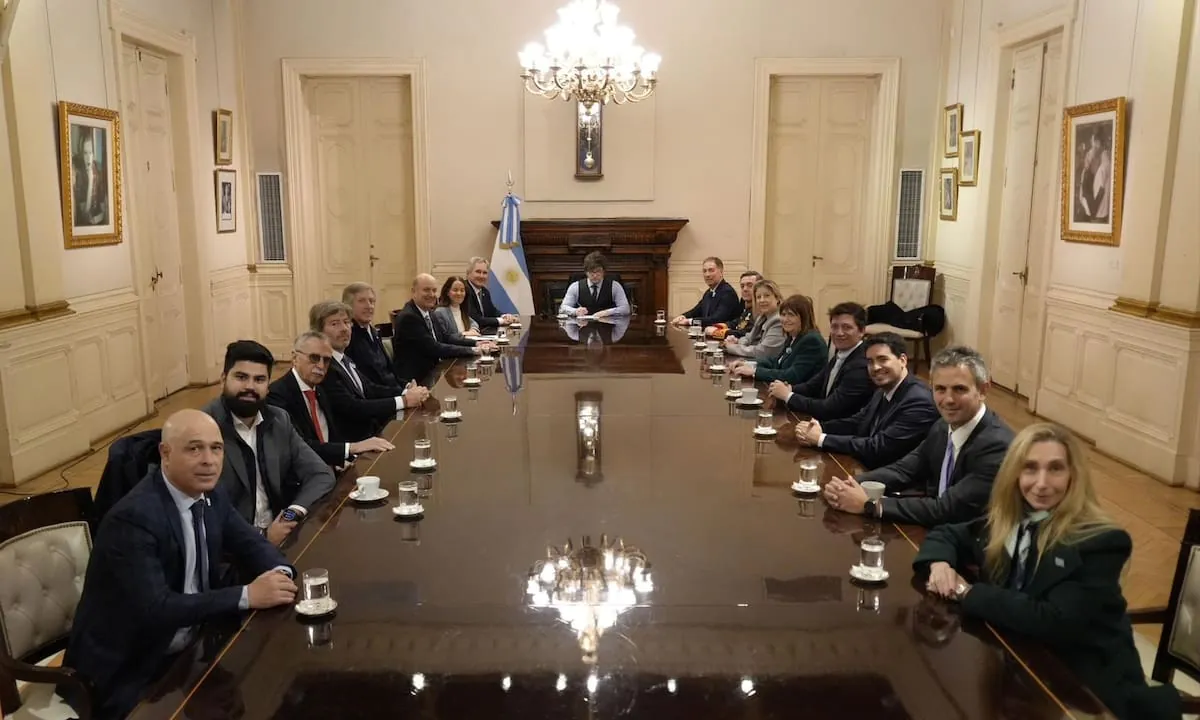 Tras el Tedeum, Milei reunió a sus ministros para anticiparles los primeros trazos de la reforma del Banco Central