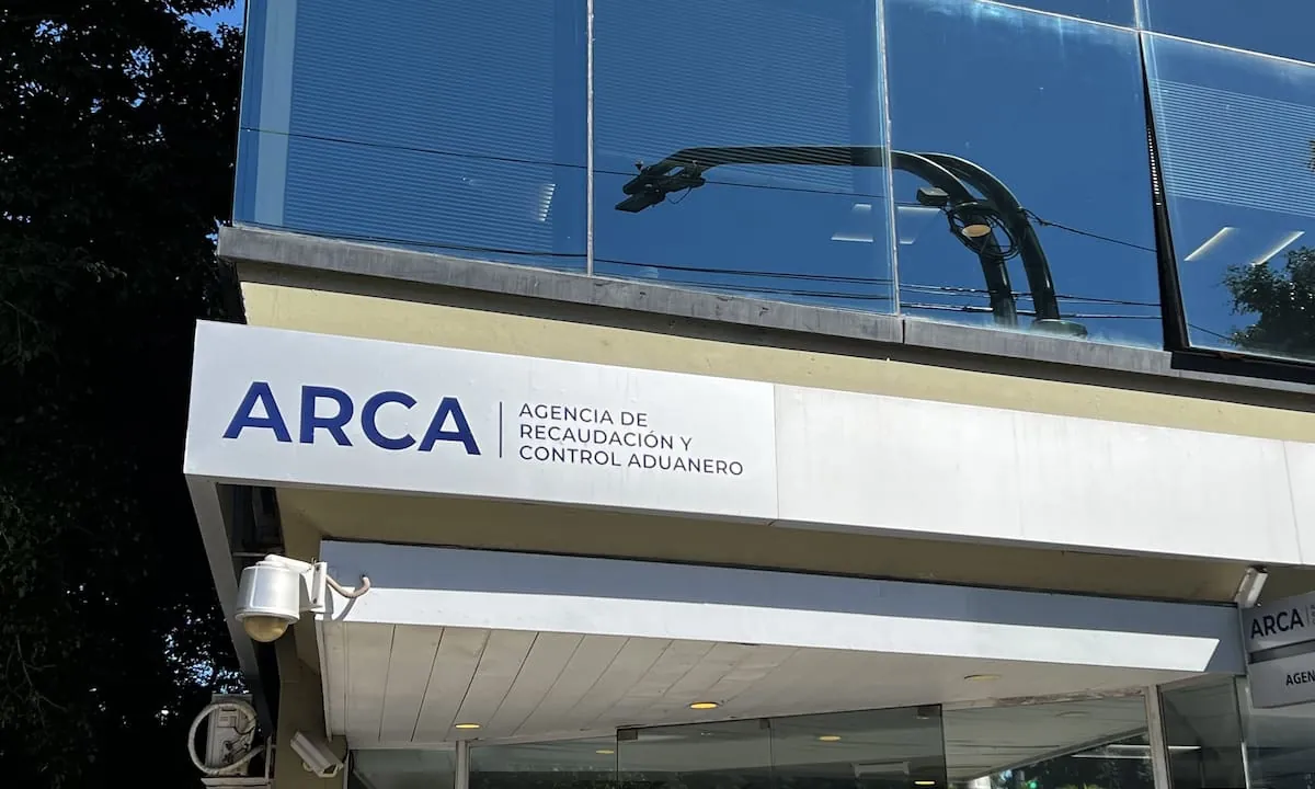 La recaudación se estancó en agosto pese al salto del ingreso por retenciones