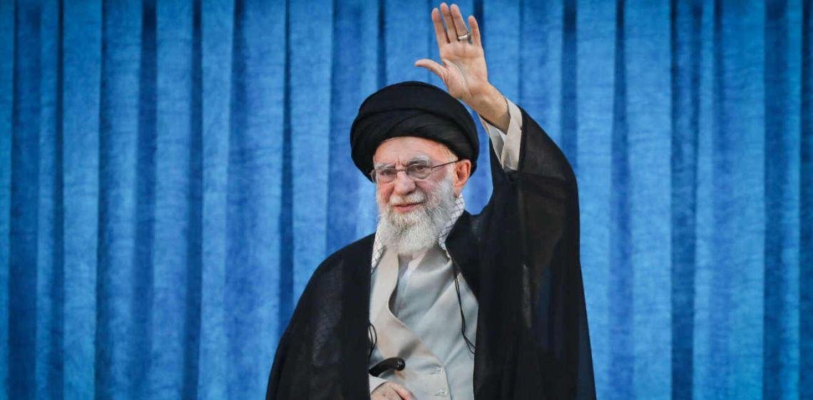 Cómo los servicios de inteligencia de Israel y EEUU vigilaron al ayatolá Ali Khamenei