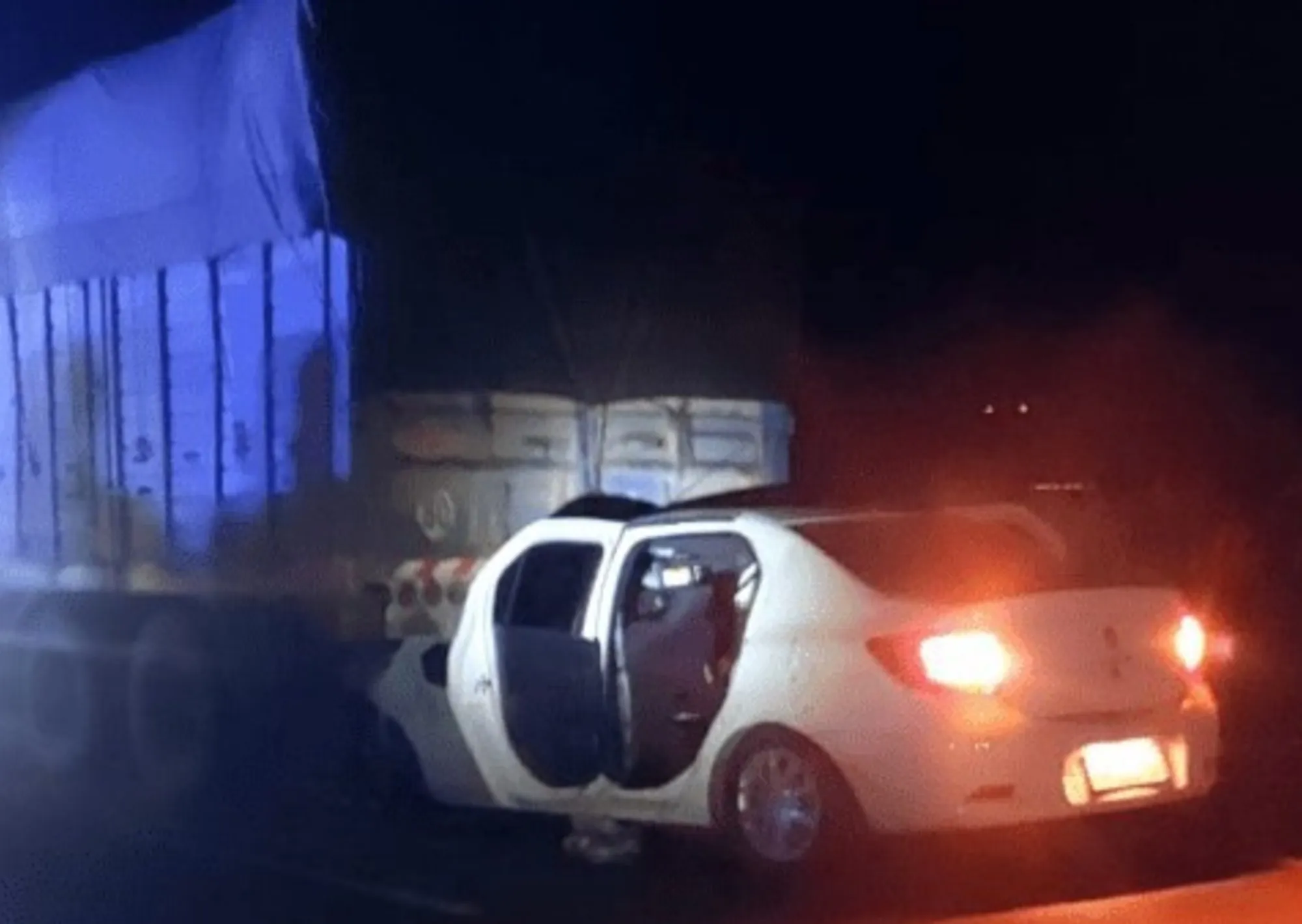Iban a un operativo por narcotráfico y chocaron contra un camión: murieron dos jefes policiales y dos agentes quedaron heridos