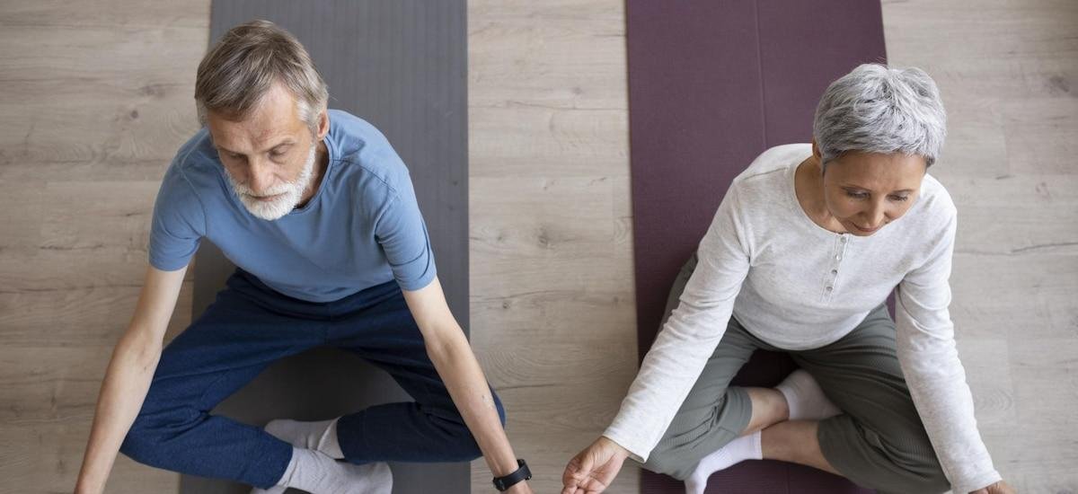 Por qué se consolida el yoga como una de las disciplinas predilectas entre los adultos mayores