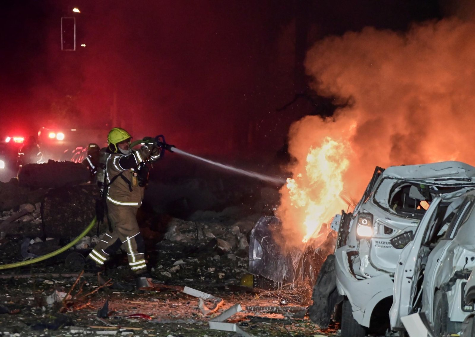 Estados Unidos e Israel atacaron a Irán: así fue el minuto a minuto del primer día de bombardeos