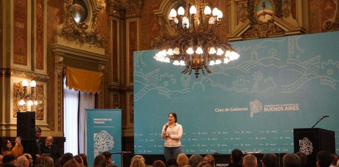 Histórico recambio en la UIA: asume la primera directora ejecutiva en medio de la embestida libertaria