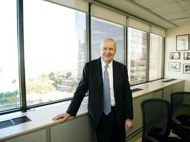 A horas del juicio, uno de los poderosos empresarios imputados en el caso Cuadernos logrГі que no lo acusen