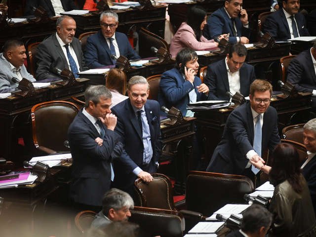 El subibaja del quГіrum: el oficialismo estuvo a punto de fracasar y un bloque opositor fue clave para abrir la sesiГіn en Diputados