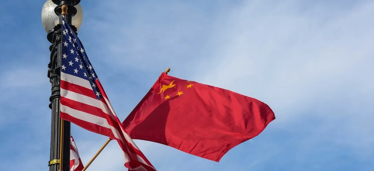 China responde al Pentágono imponiendo restricciones a decenas de empresas de EEUU