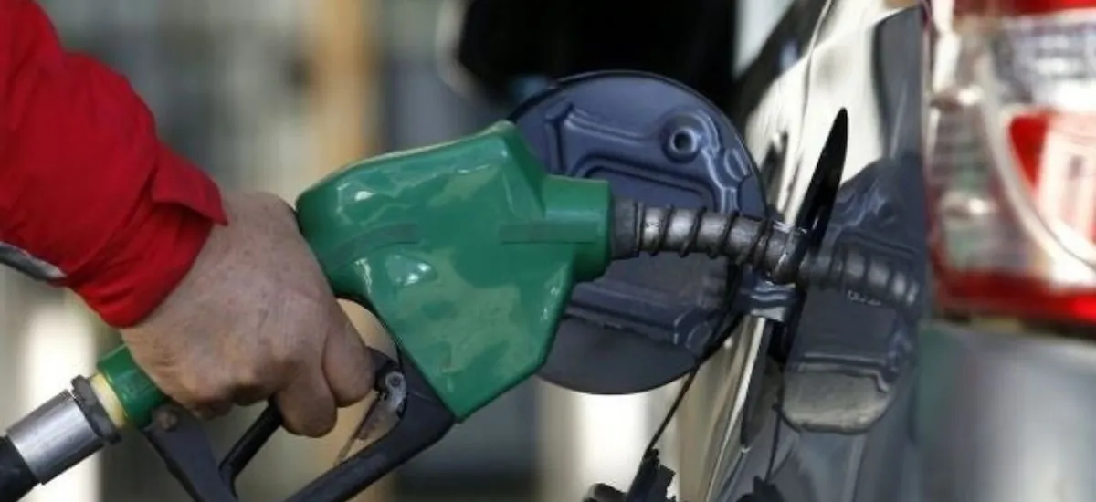 La venta de combustibles cayó por sexto mes consecutivo y julio marcó el mayor retroceso en dos años