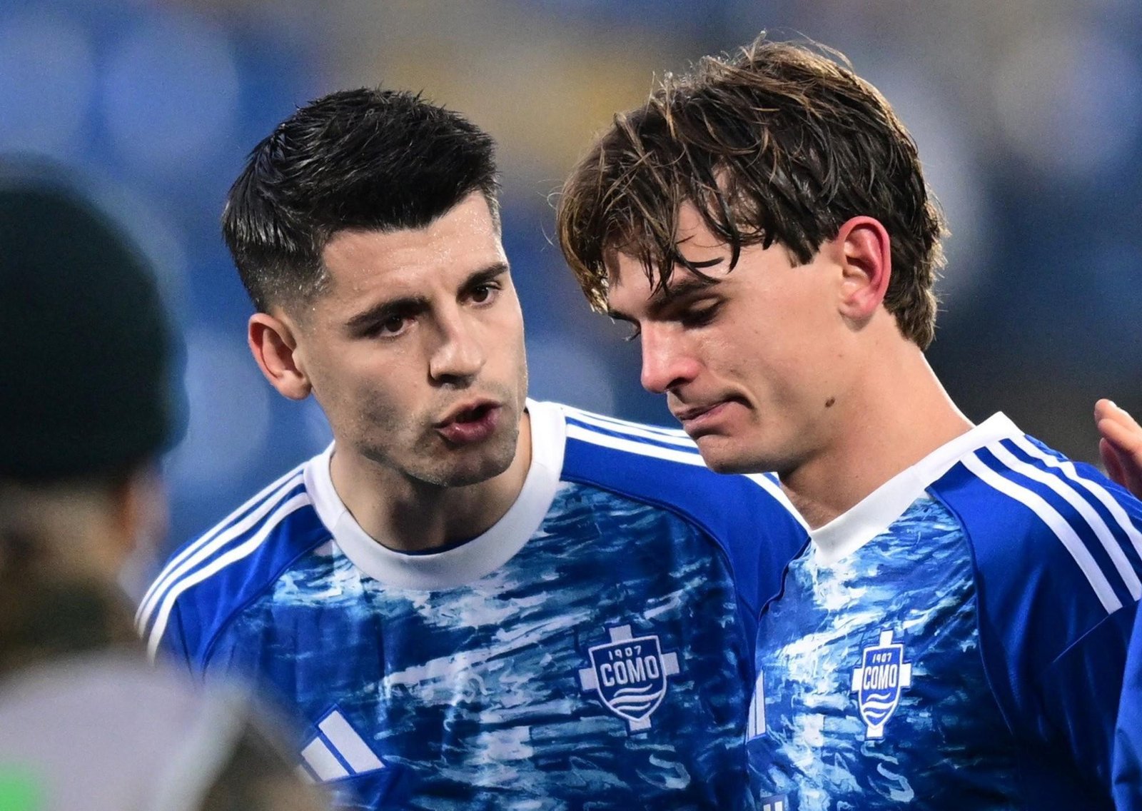 Nico Paz falló un penal en la última jugada del partido y se fue llorando tras el empate entre Como y Atalanta por la Serie A