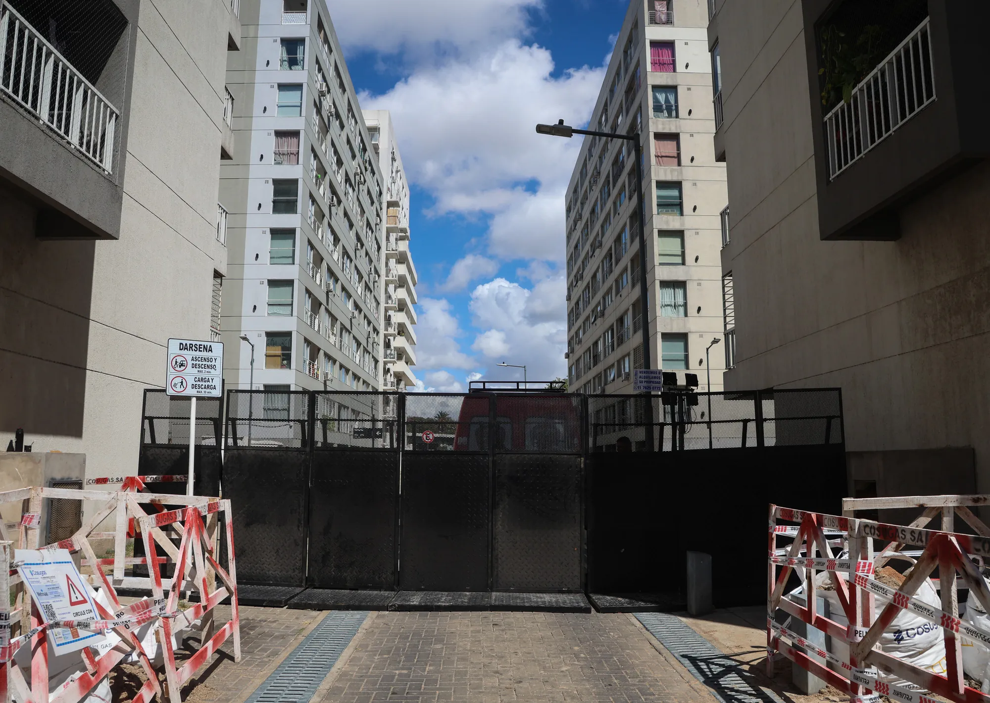 Los vecinos del derrumbe de Parque Patricios y otro fin de semana fuera de sus hogares: la situación en los hoteles y el avance de la obra