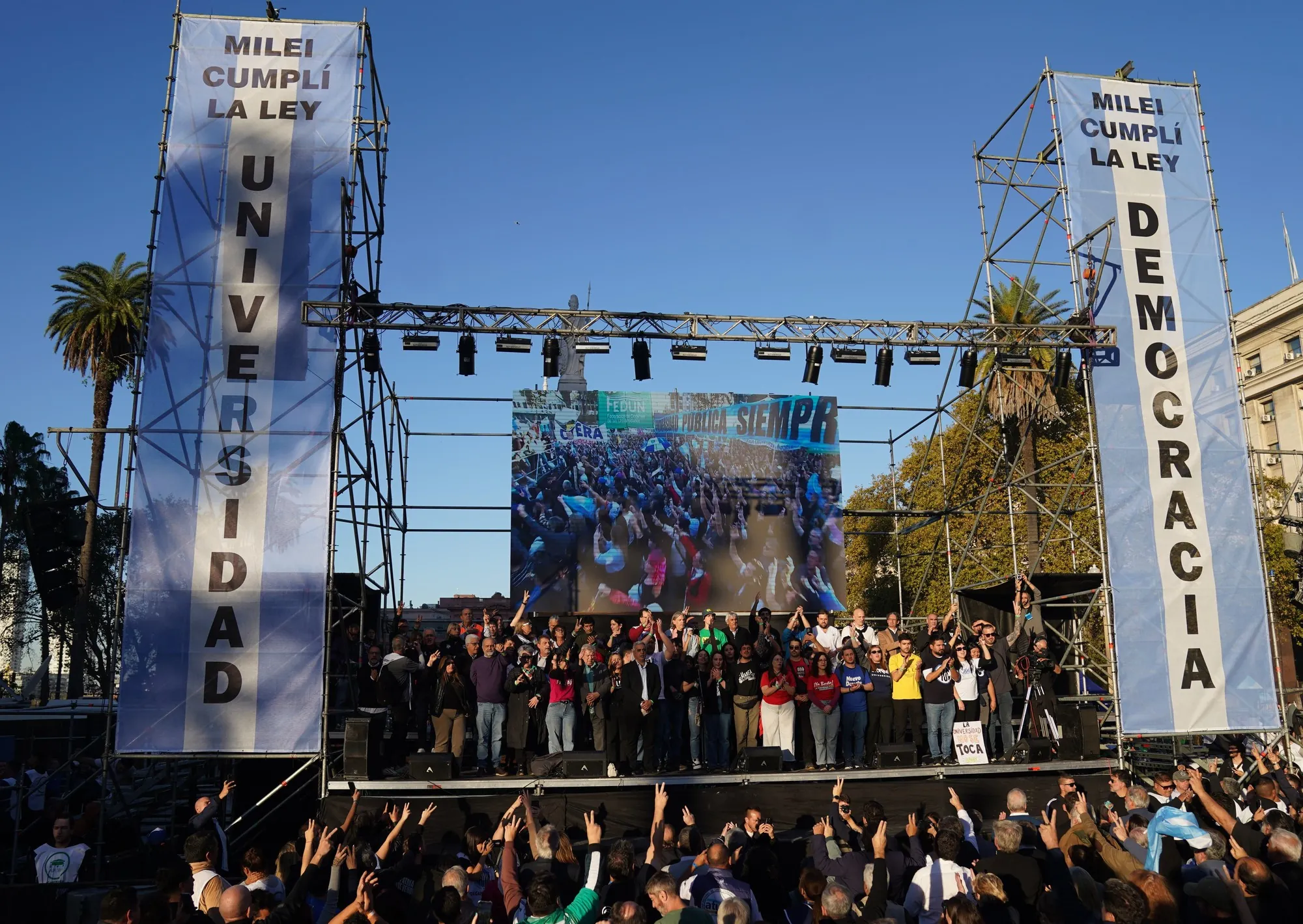 Qué dice el documento que se leyó en la marcha universitaria: el pedido a la Corte para exigir que Milei cumpla con la Ley de Financiamiento