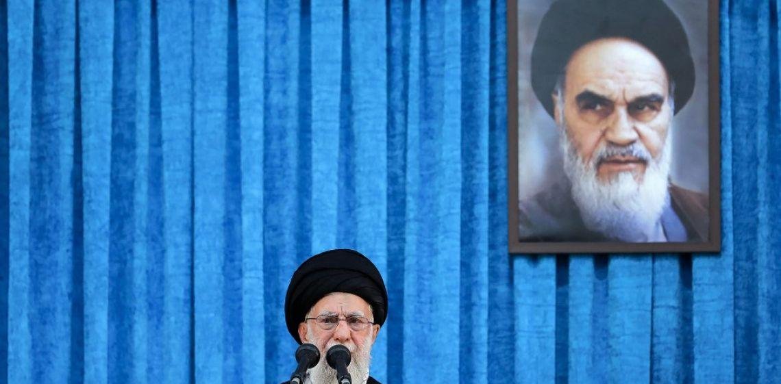 El lider supremo iraní, Alí Jamenei, fue un "blanco directo" de los ataques, según la TV de Israel