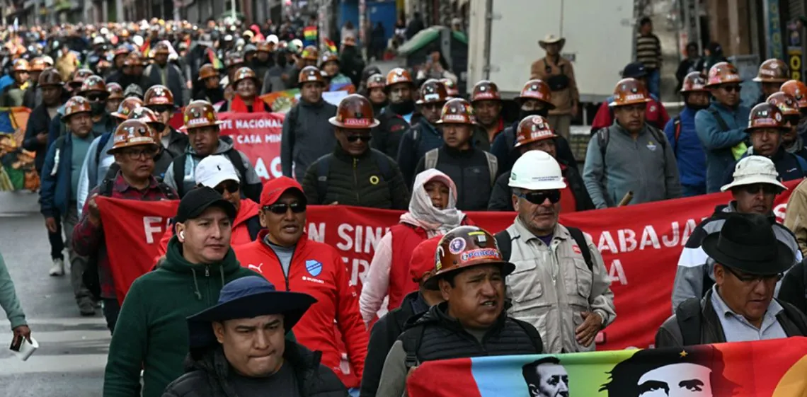 El Gobierno boliviano convoca de urgencia a los campesinos