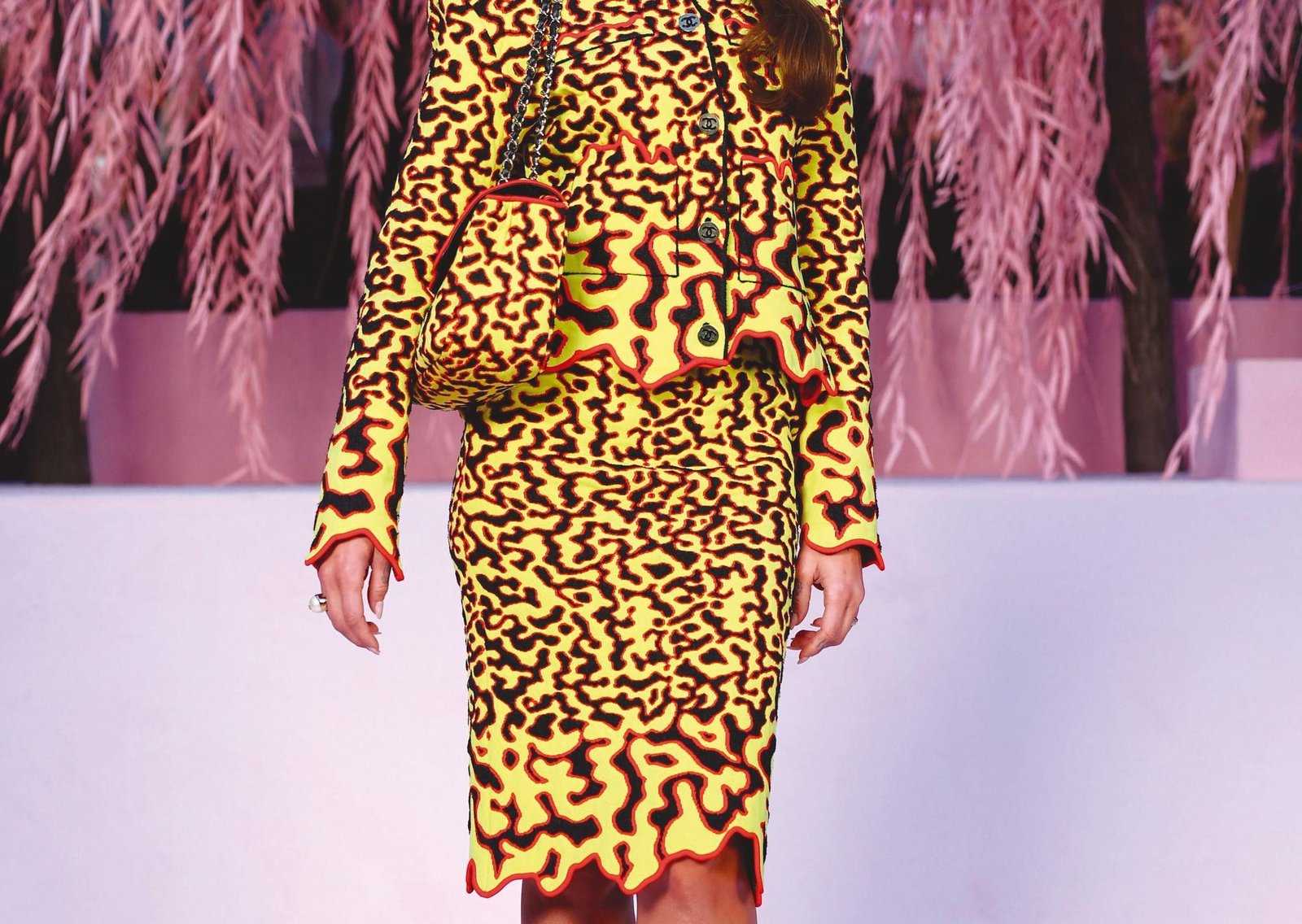 De Rihanna a Bezos: los looks y personajes que se robaron la alta costura de París