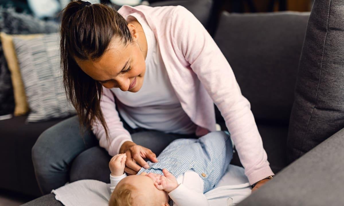 Cuánto cobran las niñeras en febrero de 2026