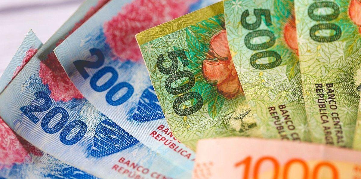 Se aceleró la caída del crédito en pesos: registró en febrero su mayor retroceso en casi dos años