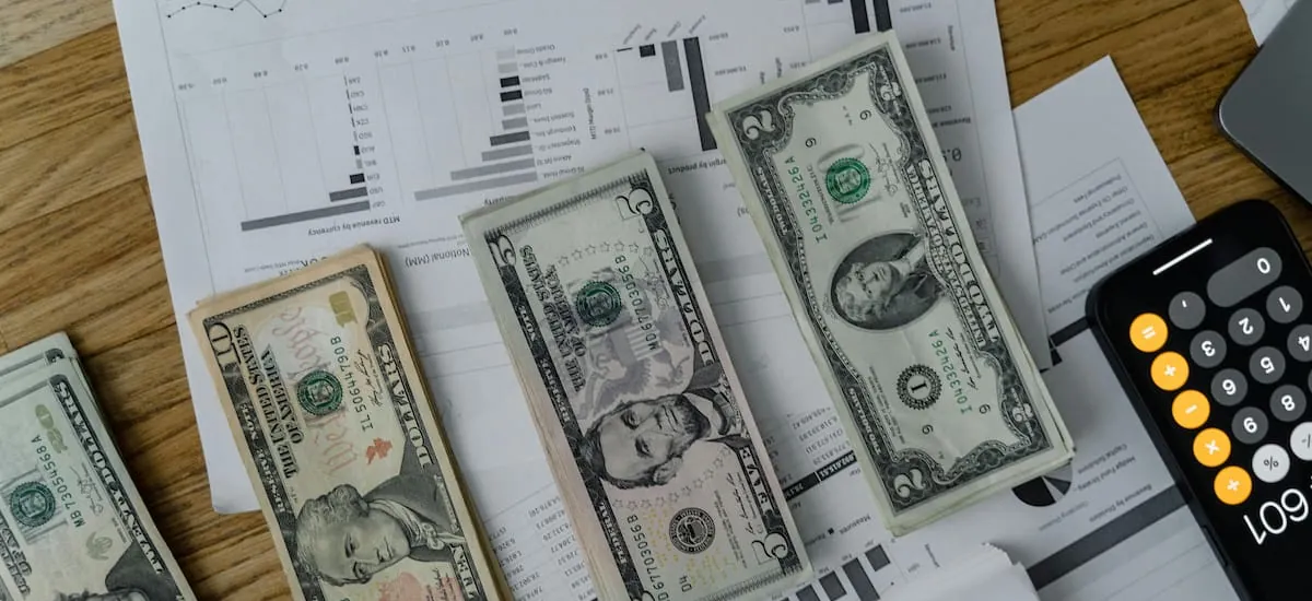 Peso colombiano: a cuánto cerró la cotización este viernes 27 de marzo