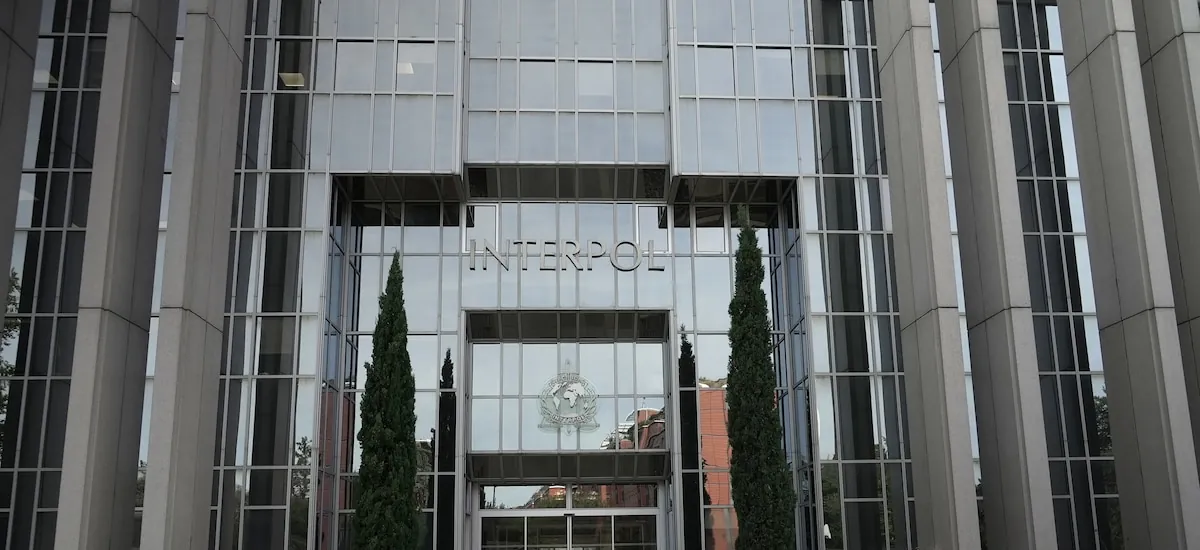 La Interpol tiene una nueva herramienta para rastrear botines escondidos por todo el mundo