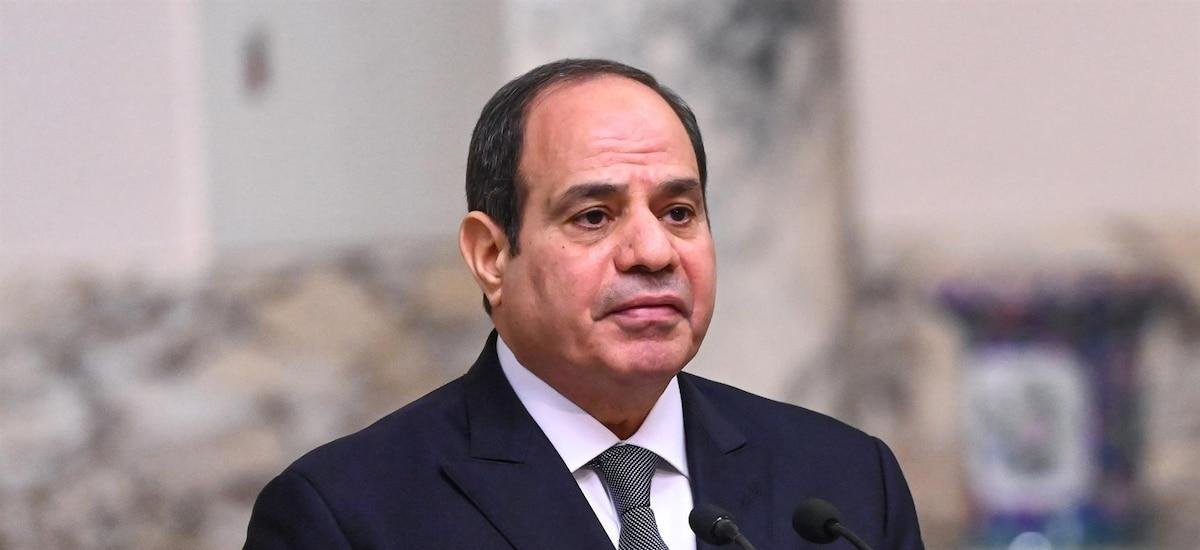 Al Sisi alerta del impacto del cierre del estrecho de Ormuz sobre el comercio internacional