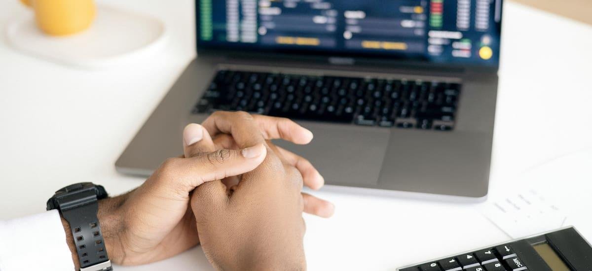 Telefónica: así abre la cotización hoy lunes 02 de febrero, ¿cuánto rinden los dividendos?