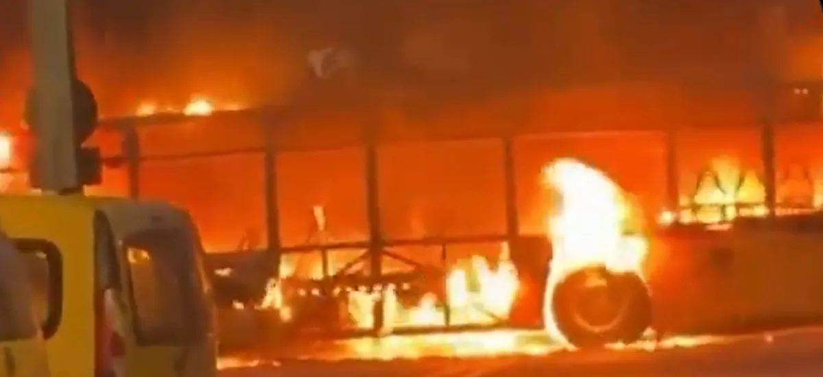 El incendio del autobús en Suiza habría sido provocado por una persona “marginada y perturbada”