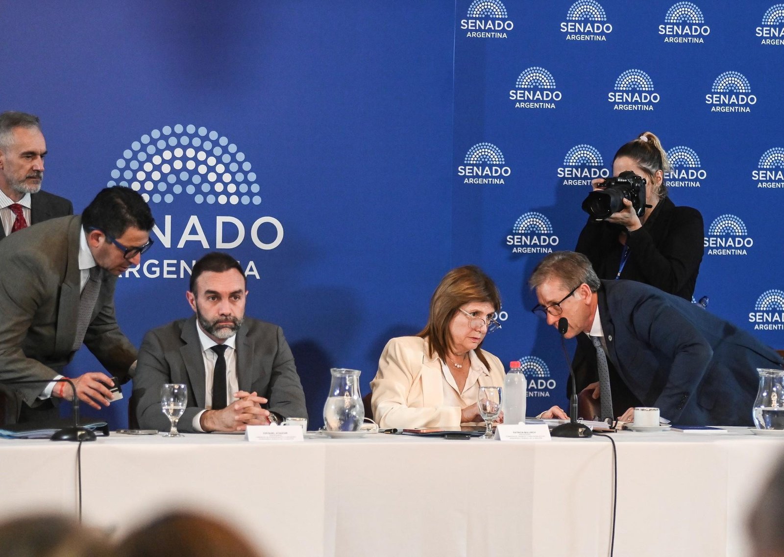 El oficialismo acuerda con aliados y busca avanzar con la reforma laboral: pidieron sesionar el miércoles 11