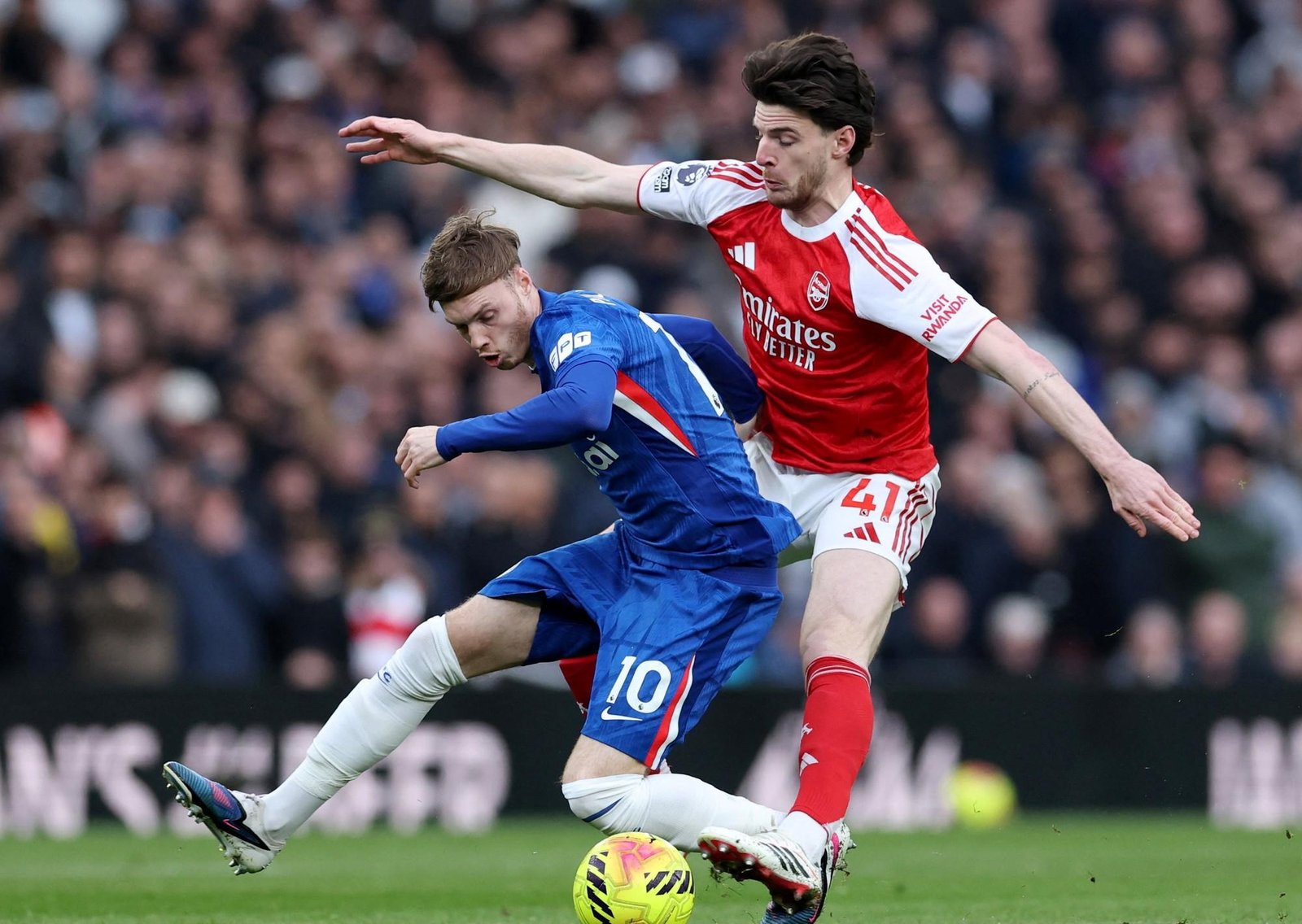 El resumen de Arsenal vs. Chelsea: los "Gunners" ganaron por dos jugadas de córner y siguen líderes de la Premier League a cinco del Manchester City