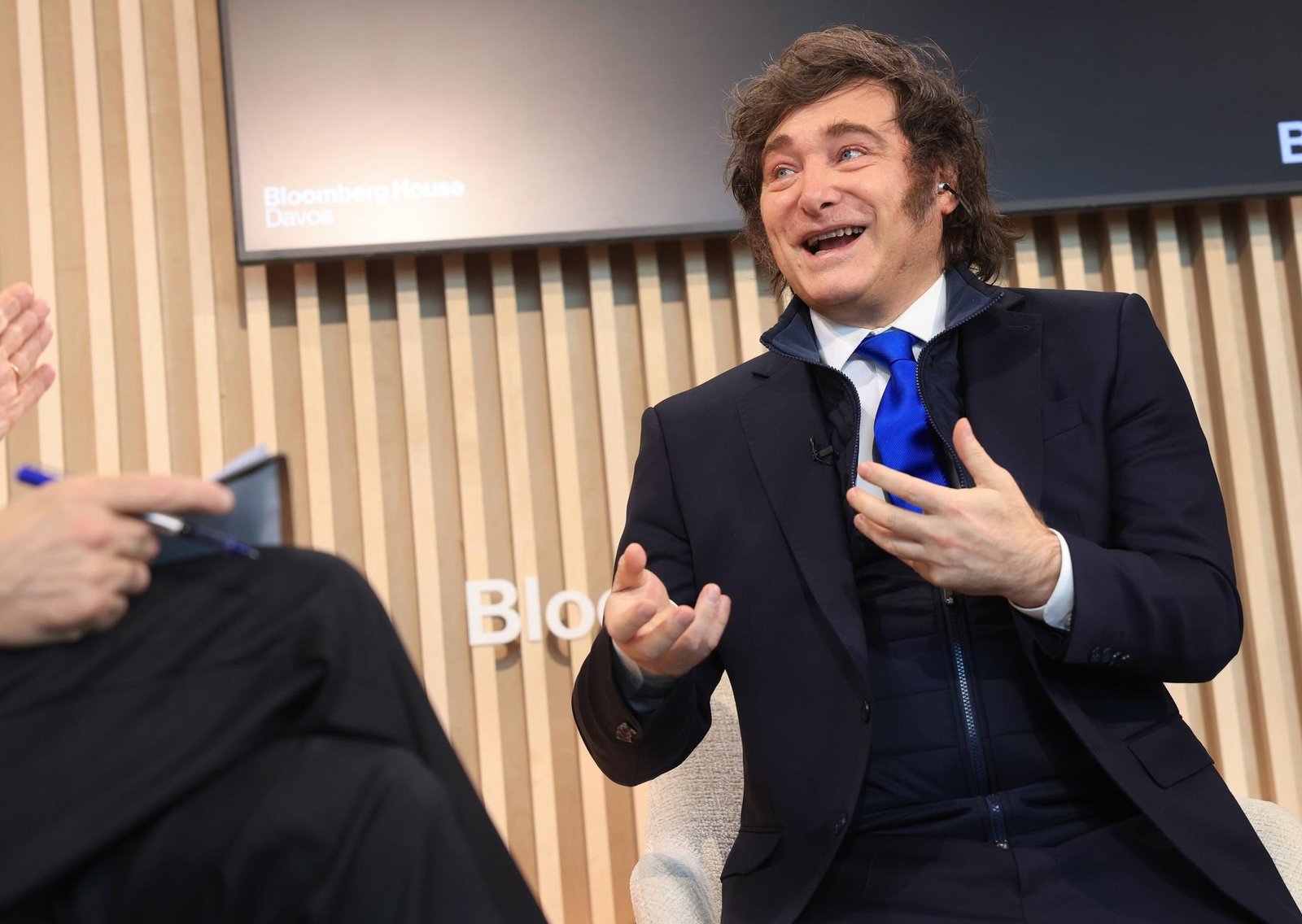 Milei aseguró que buscará "otras fuentes de financiamiento" para evitar acudir al mercado de deuda