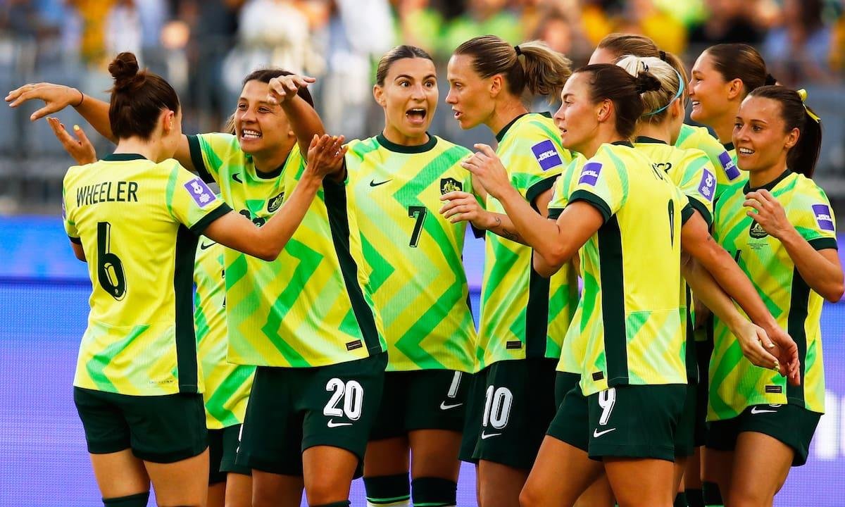 Cabezazo de Kerr ayuda a Australia a vencer a Filipinas en debut de Copa Asiática femenina