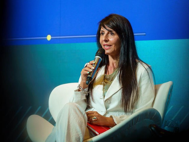 El peronismo busca frenar la asunciГіn de una senadora electa de LLA vinculada con Fred Machado