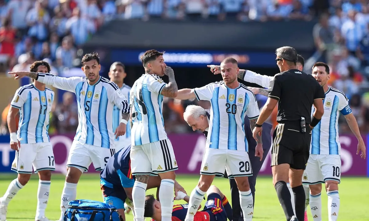 La AFA confirmó el horario de llegada de los jugadores a la Argentina, pero aclaró que no regresará todo el plantel