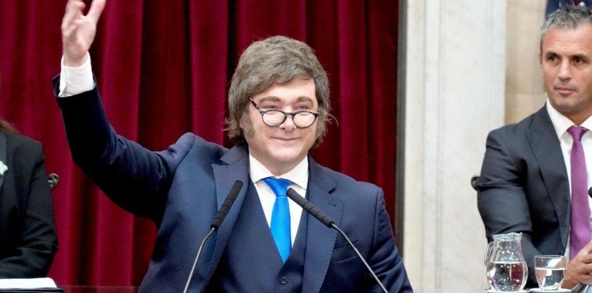 La fractura de La Libertad Avanza: Javier Milei polariza con el peronismo pero descuida su propia interna