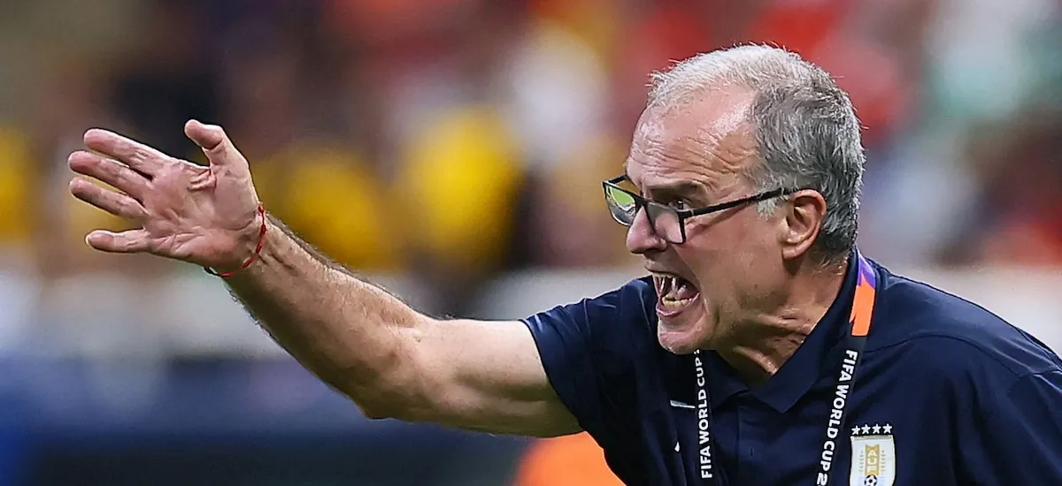 Uruguay eligió al reemplazante interino de Marcelo Bielsa: también estará a cargo del seleccionado Sub 20