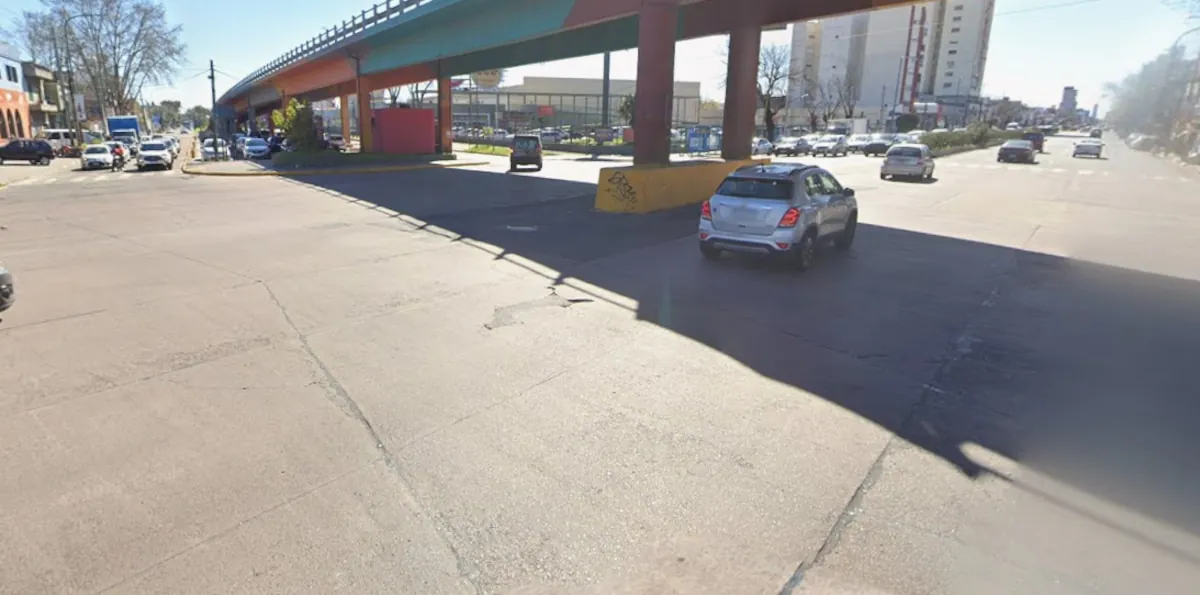 Motochorros mataron a tiros a un policía federal en Lanús durante un intento de robo