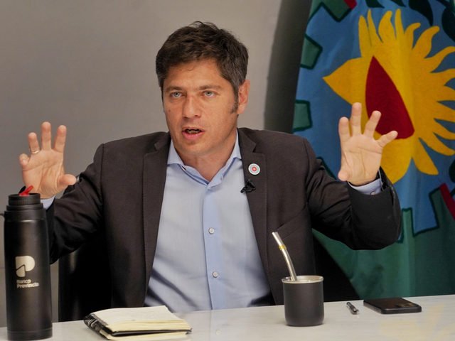 Desde sillas en el Banco Provincia hasta plata para aguinaldos, el trasfondo del endeudamiento por el que Kicillof choca con La CГЎmpora