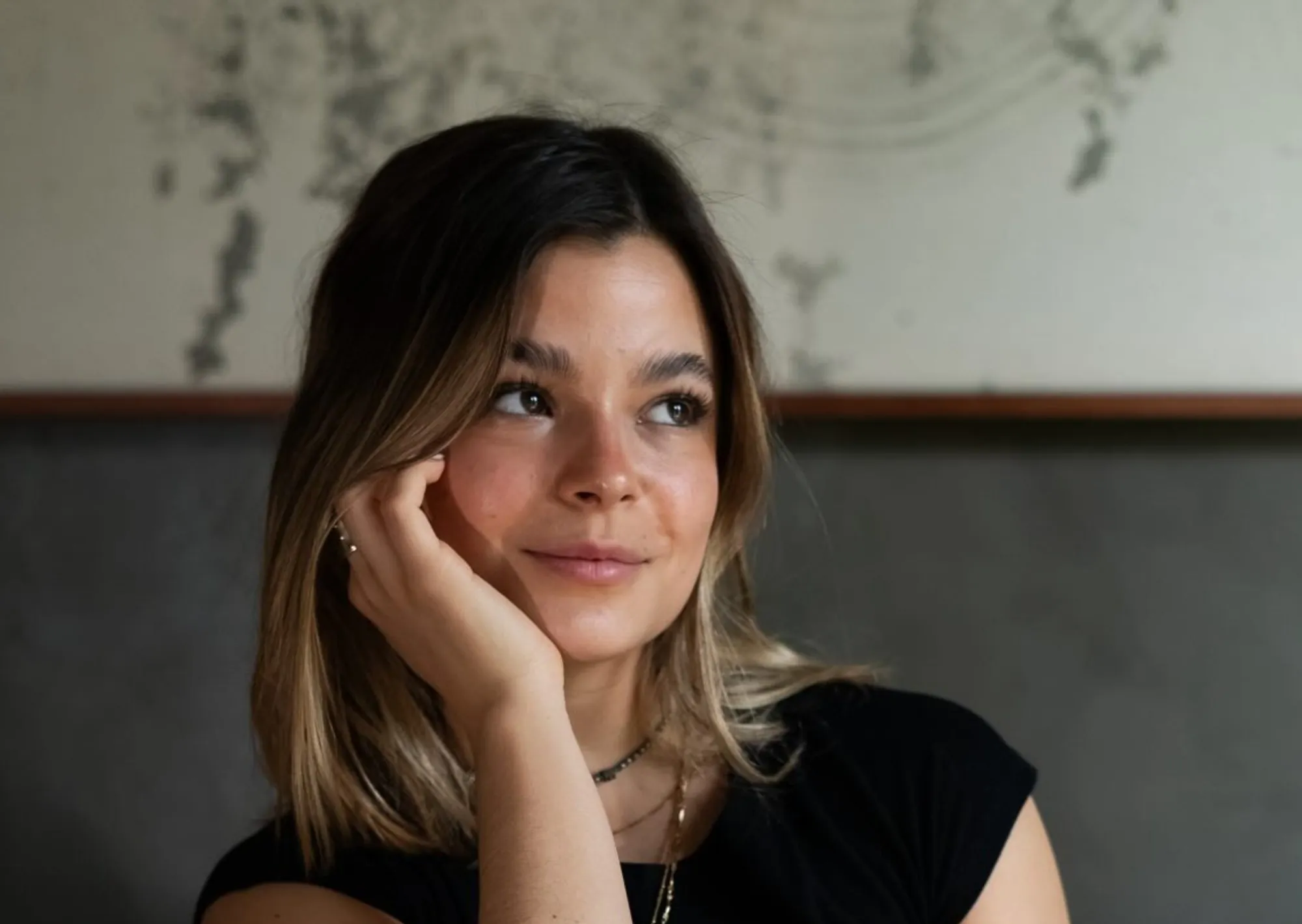Muna Pauls firmó el primer contrato para lanzar su propia música: el orgullo de Agustina Cherri y Gastón Pauls