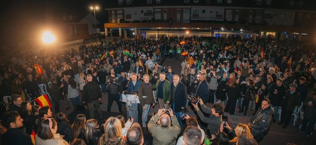 Abascal sobre obispos que "atacan" a Vox: "Si defienden la invasión migratoria, a muchos feligreses no les va a gustar"