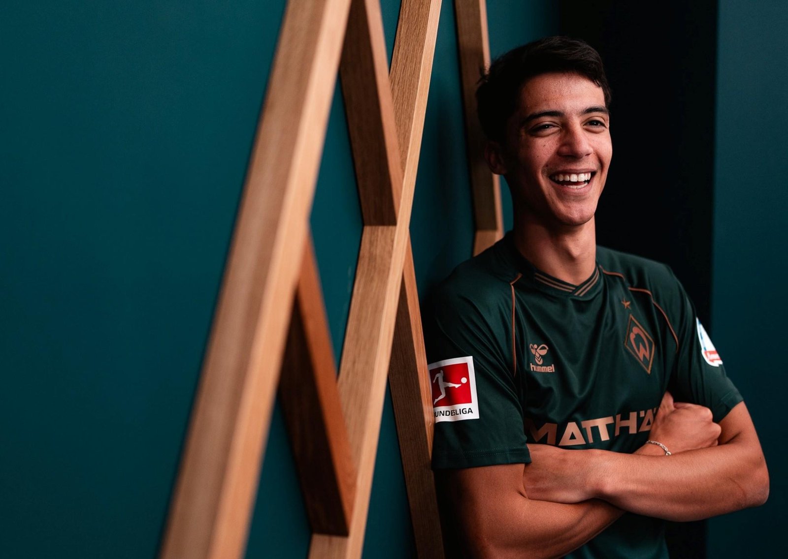 Julián Malatini y el juego de las diferencias en la Bundesliga y la Liga Profesional: "Si tenés una noche medio mala contra Bayern Múnich, cuatro o cinco van adentro"