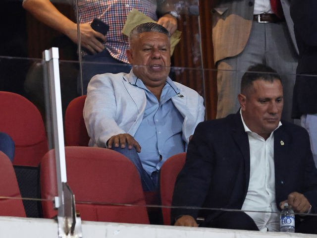 Chiqui Tapia viajГі a la final del Clausura en un aviГіn privado, operado por la empresa vinculada a las supuestas coimas en ANDIS